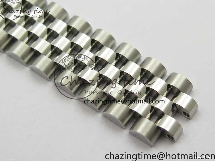 0125 WeatherProof Oyster Perpetual 41mm 124300 BP Maker Best Edition Silver Dial on SS Jubilee Bracelet A 2639